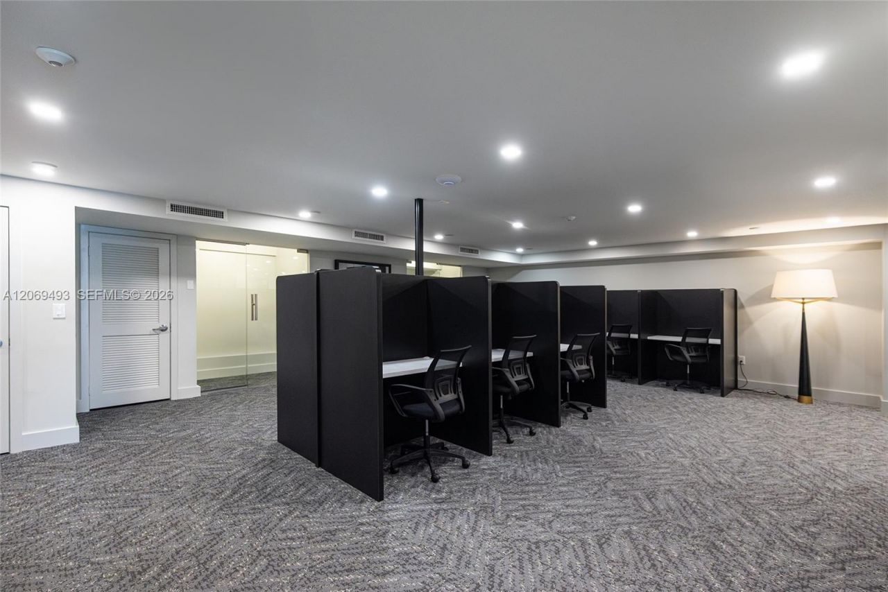 11 Island Ave, Unit 906, Miami Beach, FL 33139 Photo
