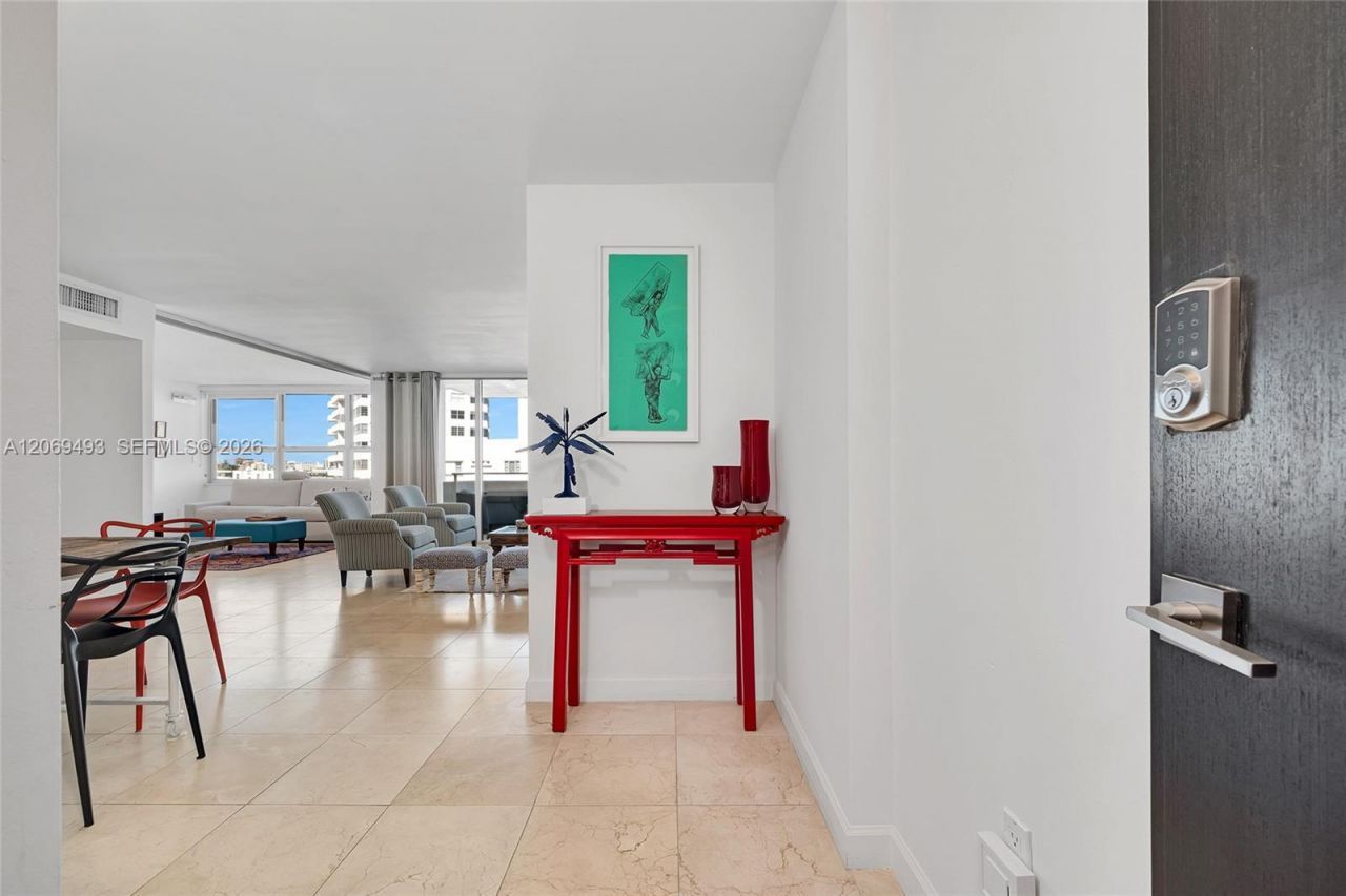 11 Island Ave, Unit 906, Miami Beach, FL 33139 Photo
