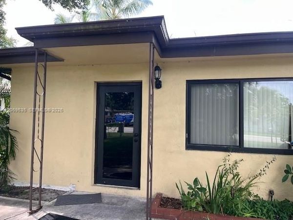 4605 SW 65th Ave , Davie, FL 33314
