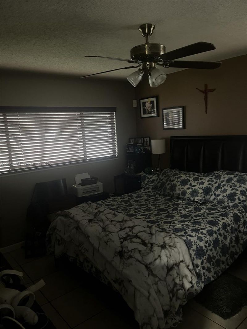 819 NE 199th St, Unit 6-101, Miami, FL 33179 Photo