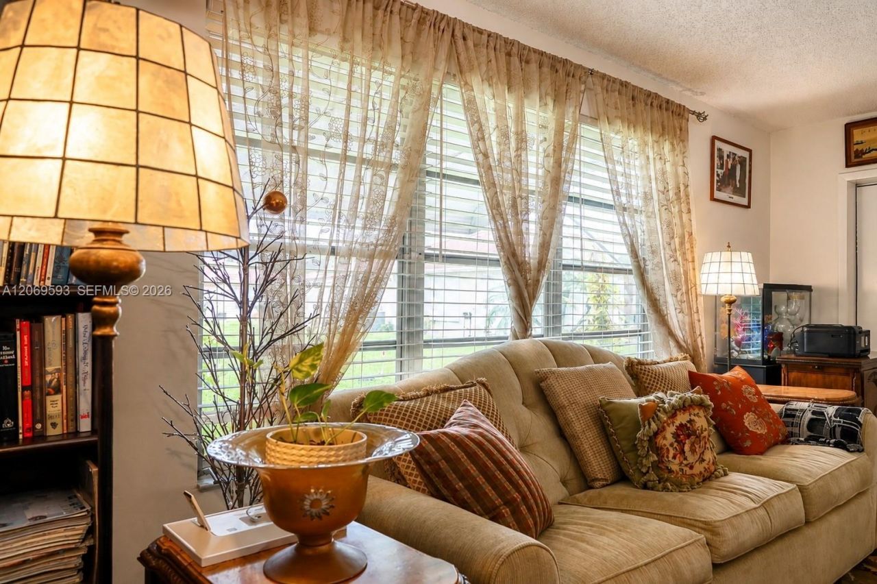 5050 NW 3rd Ct, Unit D, Delray Beach, FL 33445 Photo
