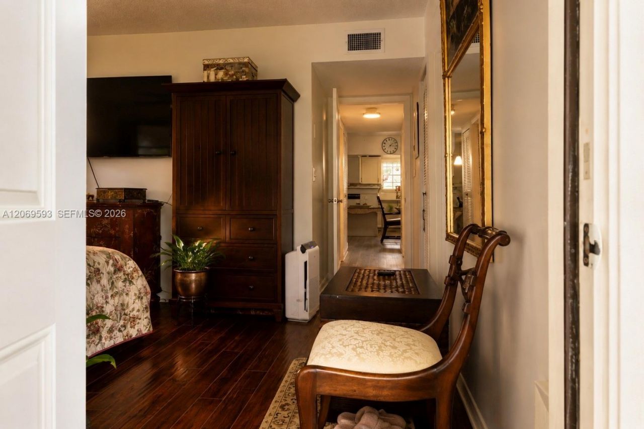 5050 NW 3rd Ct, Unit D, Delray Beach, FL 33445 Photo