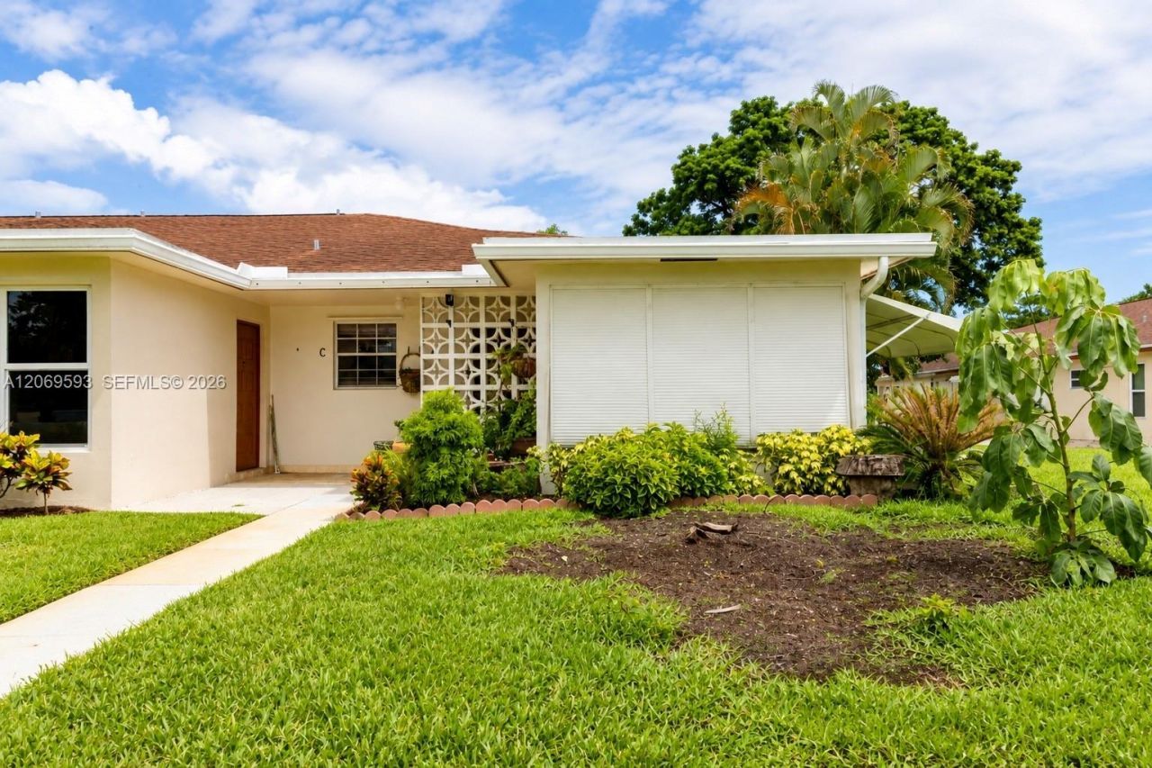 5050 NW 3rd Ct, Unit D, Delray Beach, FL 33445 Photo