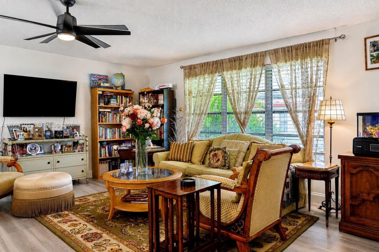 5050 NW 3rd Ct, Unit D, Delray Beach, FL 33445 Photo