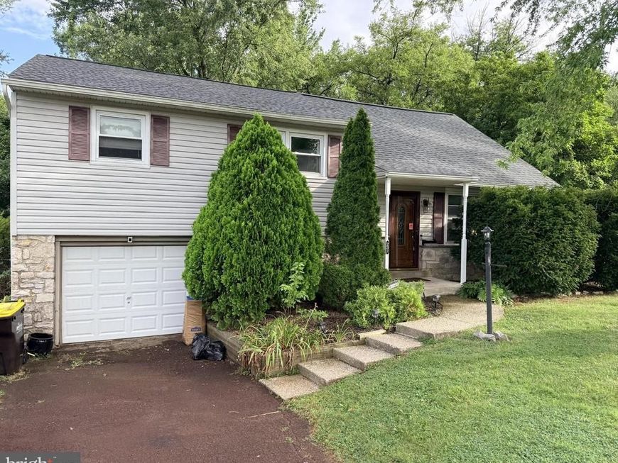 232 Woodlawn Drive, Lansdale, PA 19446 Main Photo