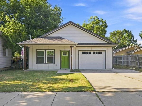 104 E Forest Avenue, Sherman, TX 75090
