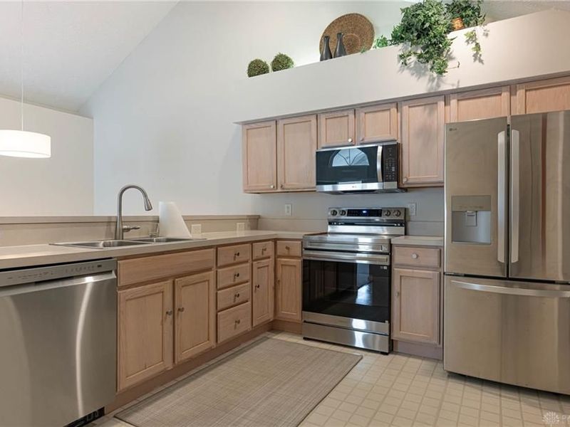 9663 Belfry Court, Centerville, OH 45458 Photo 7