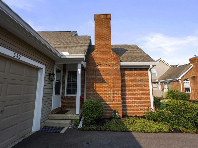 542 Brickstone Drive, Delaware, OH 43015 Photo 6