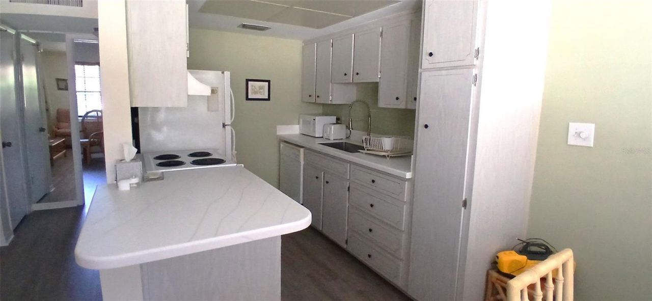 650 Pinellas Point Drive S, Unit 110, Saint Petersburg, FL 33705 Photo