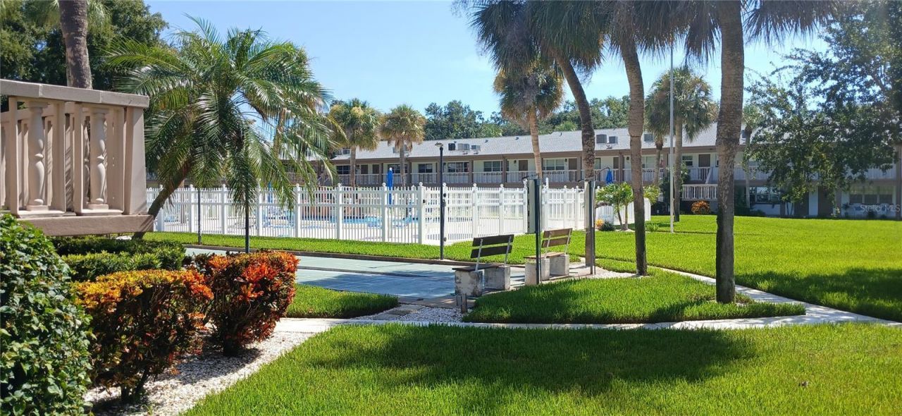 650 Pinellas Point Drive S, Unit 110, Saint Petersburg, FL 33705 Photo