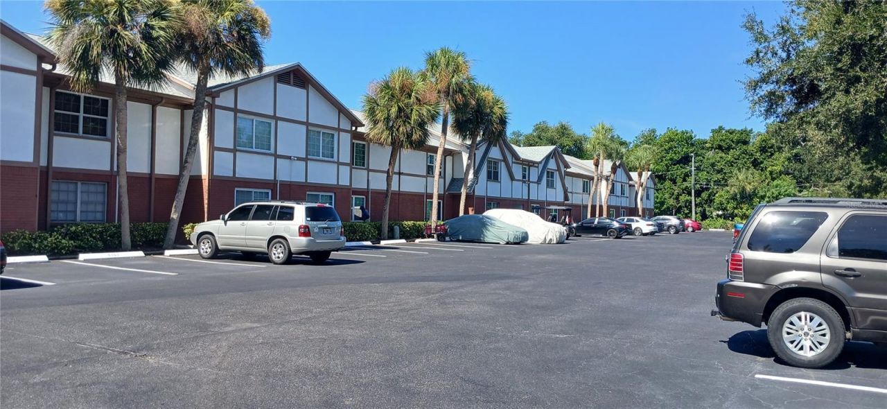 650 Pinellas Point Drive S, Unit 110, Saint Petersburg, FL 33705 Photo