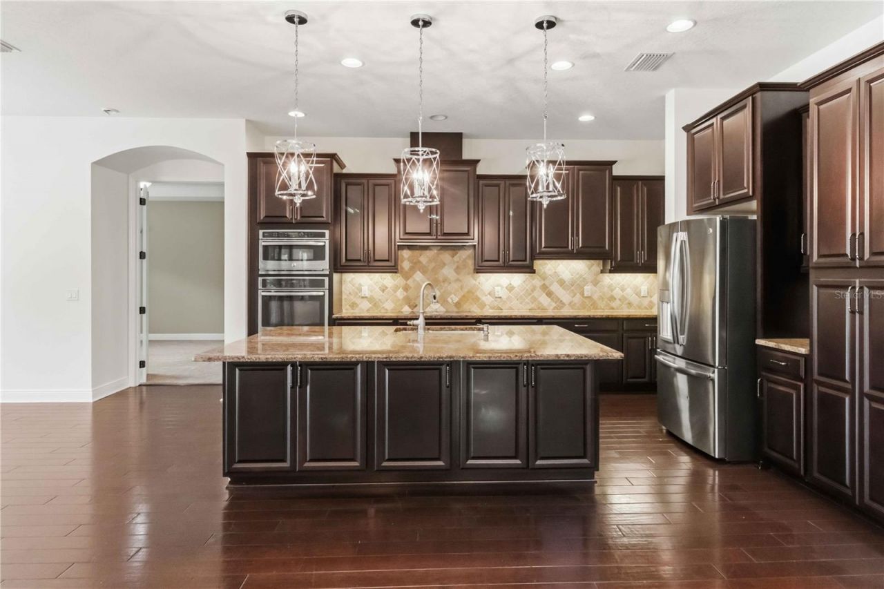 11009 Charmwood Drive , Riverview, FL 33569 Photo