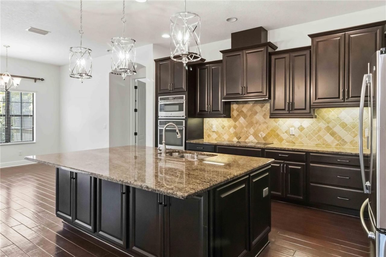 11009 Charmwood Drive , Riverview, FL 33569 Photo