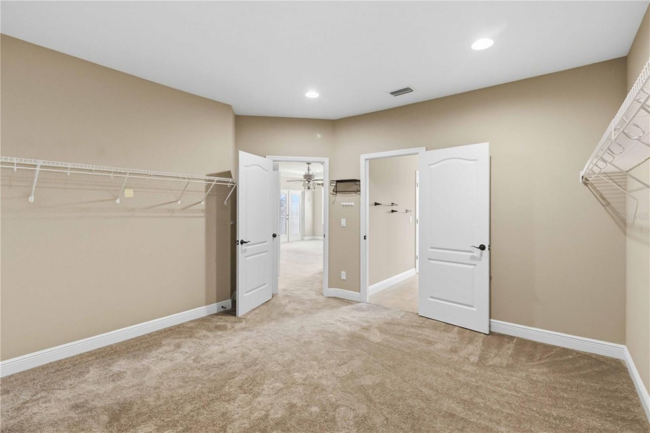 11009 Charmwood Drive , Riverview, FL 33569 Photo