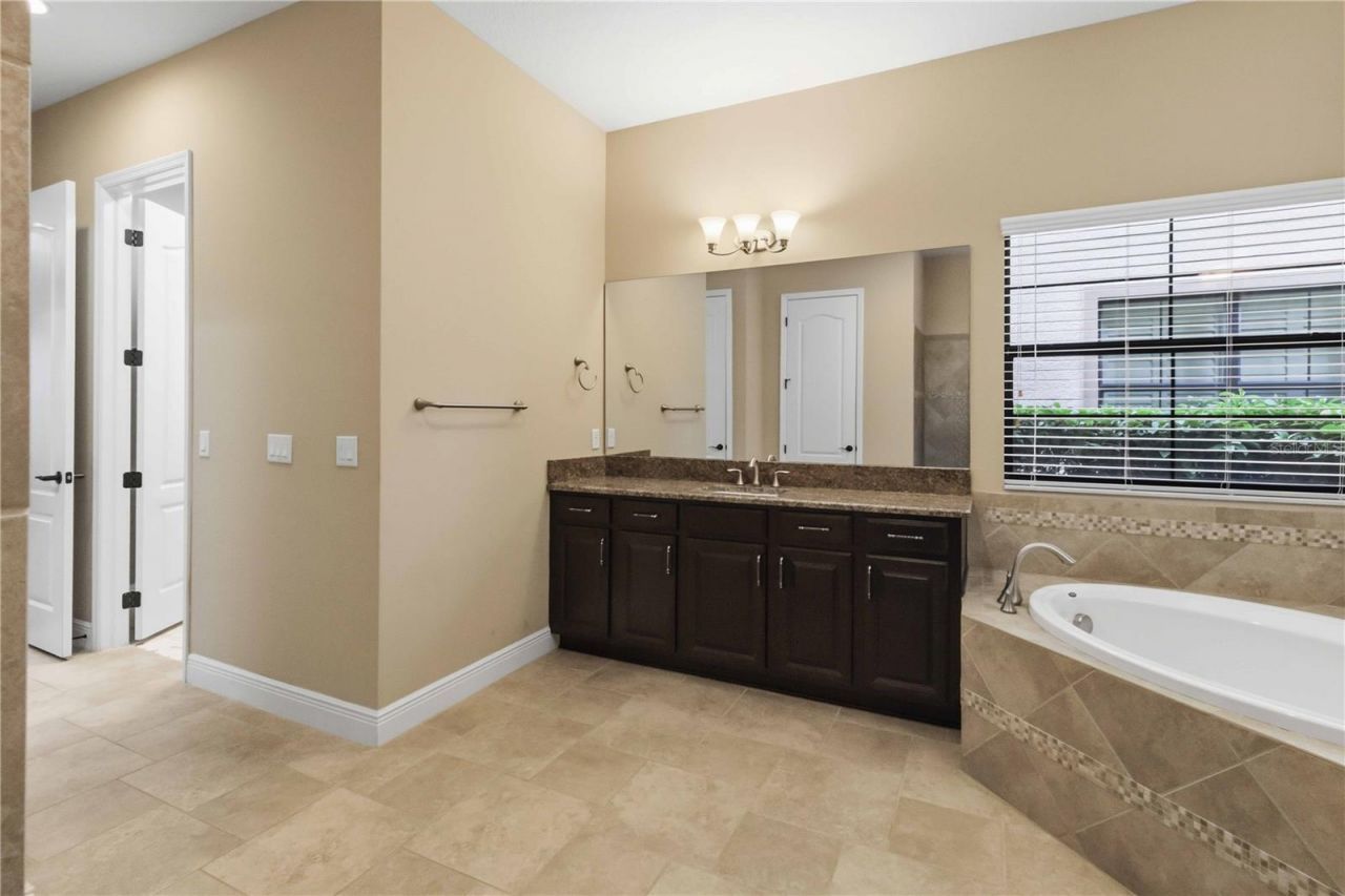 11009 Charmwood Drive , Riverview, FL 33569 Photo
