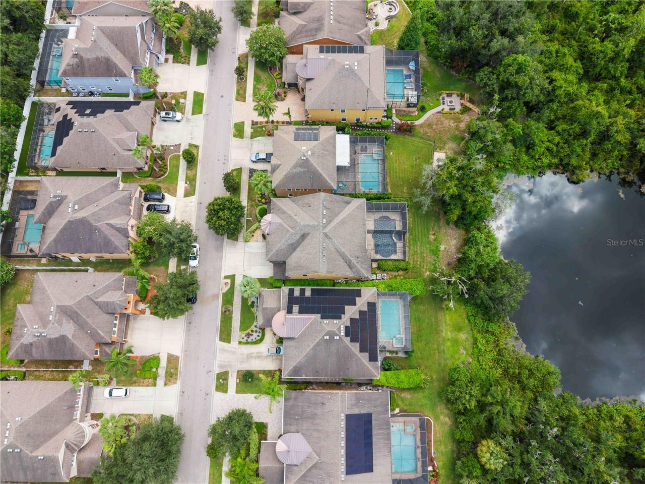 11009 Charmwood Drive , Riverview, FL 33569 Photo