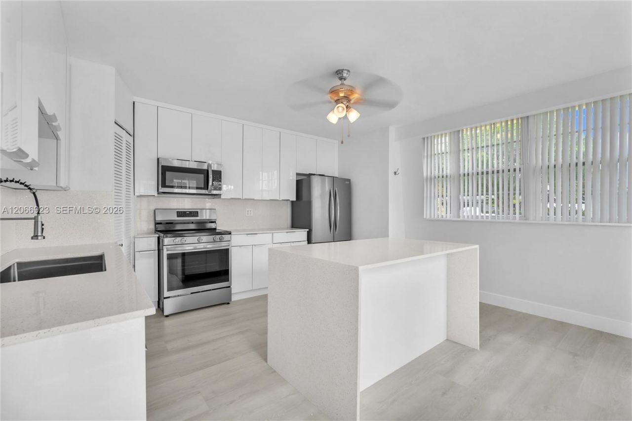 2555 Nassau Ln , Fort Lauderdale, FL 33312 Photo