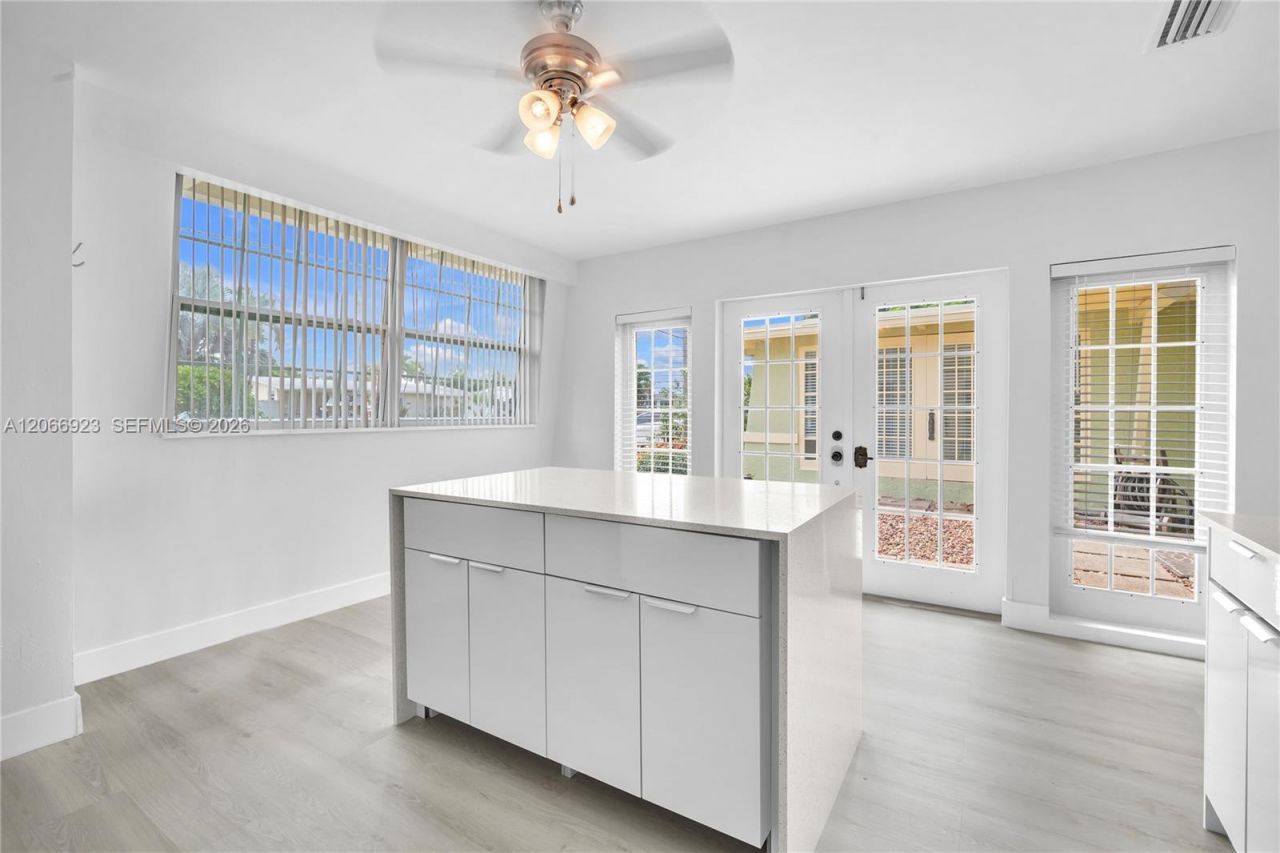 2555 Nassau Ln , Fort Lauderdale, FL 33312 Photo