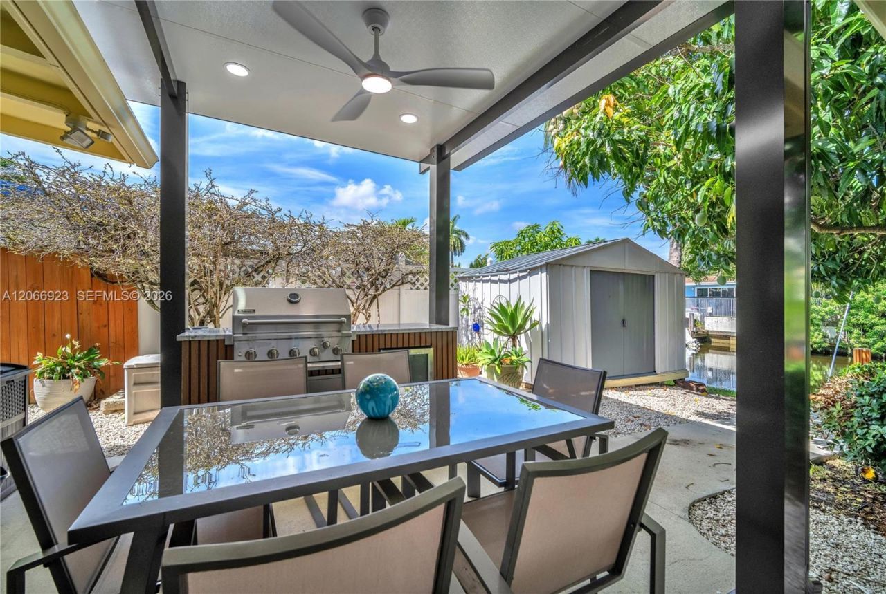 2555 Nassau Ln , Fort Lauderdale, FL 33312 Photo