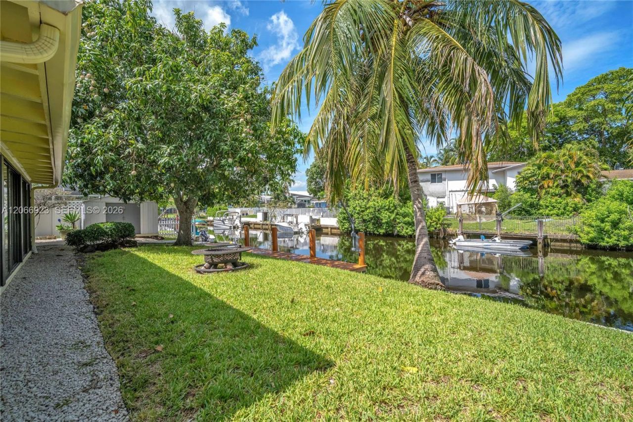 2555 Nassau Ln , Fort Lauderdale, FL 33312 Photo