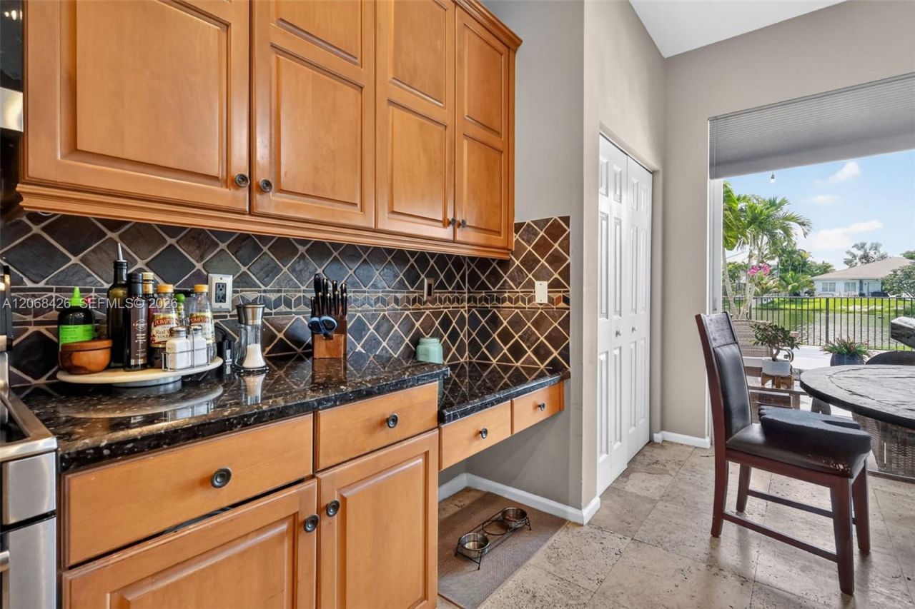 600 SW 167th Way, Pembroke Pines, FL 33027 Photo