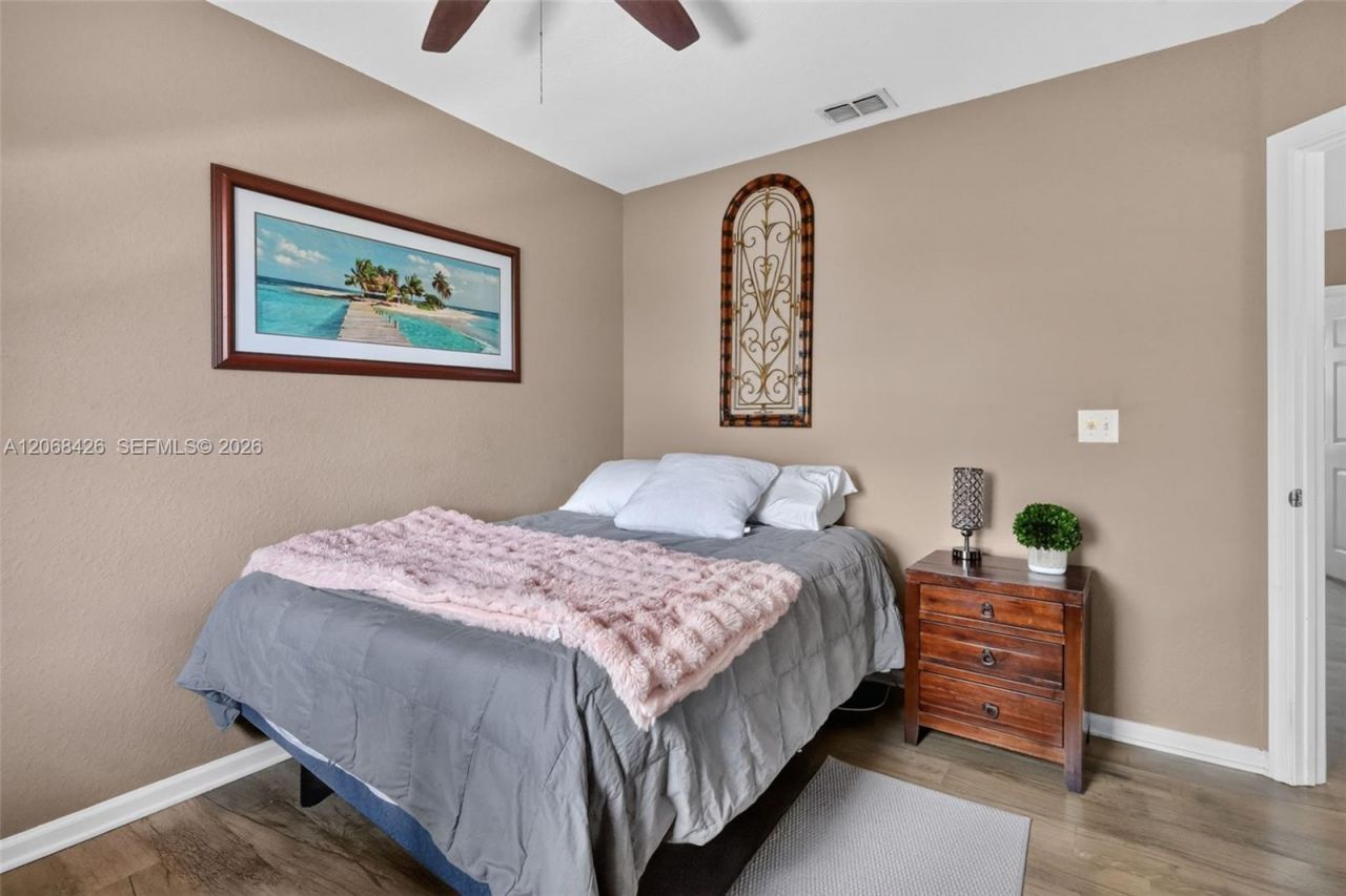 600 SW 167th Way, Pembroke Pines, FL 33027 Photo