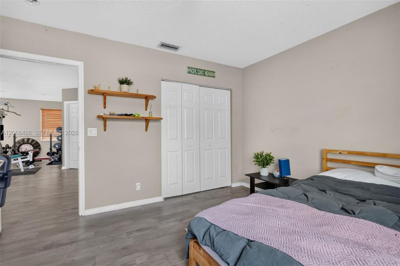 600 SW 167th Way, Pembroke Pines, FL 33027 Photo