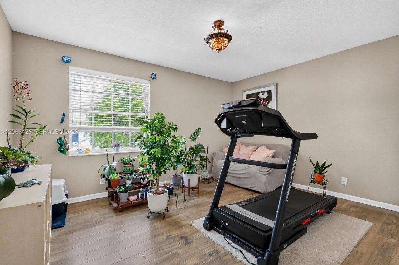 600 SW 167th Way, Pembroke Pines, FL 33027 Photo