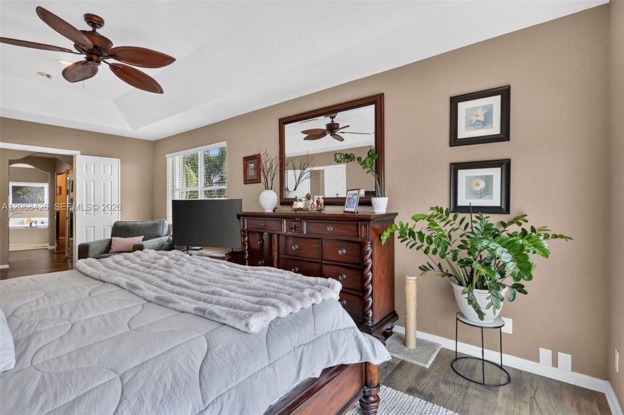 600 SW 167th Way, Pembroke Pines, FL 33027 Photo