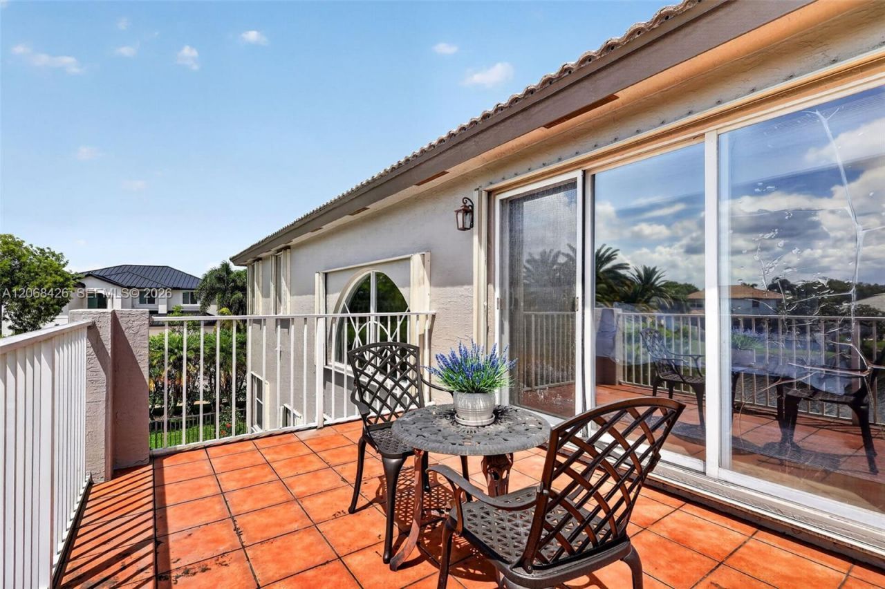 600 SW 167th Way, Pembroke Pines, FL 33027 Photo