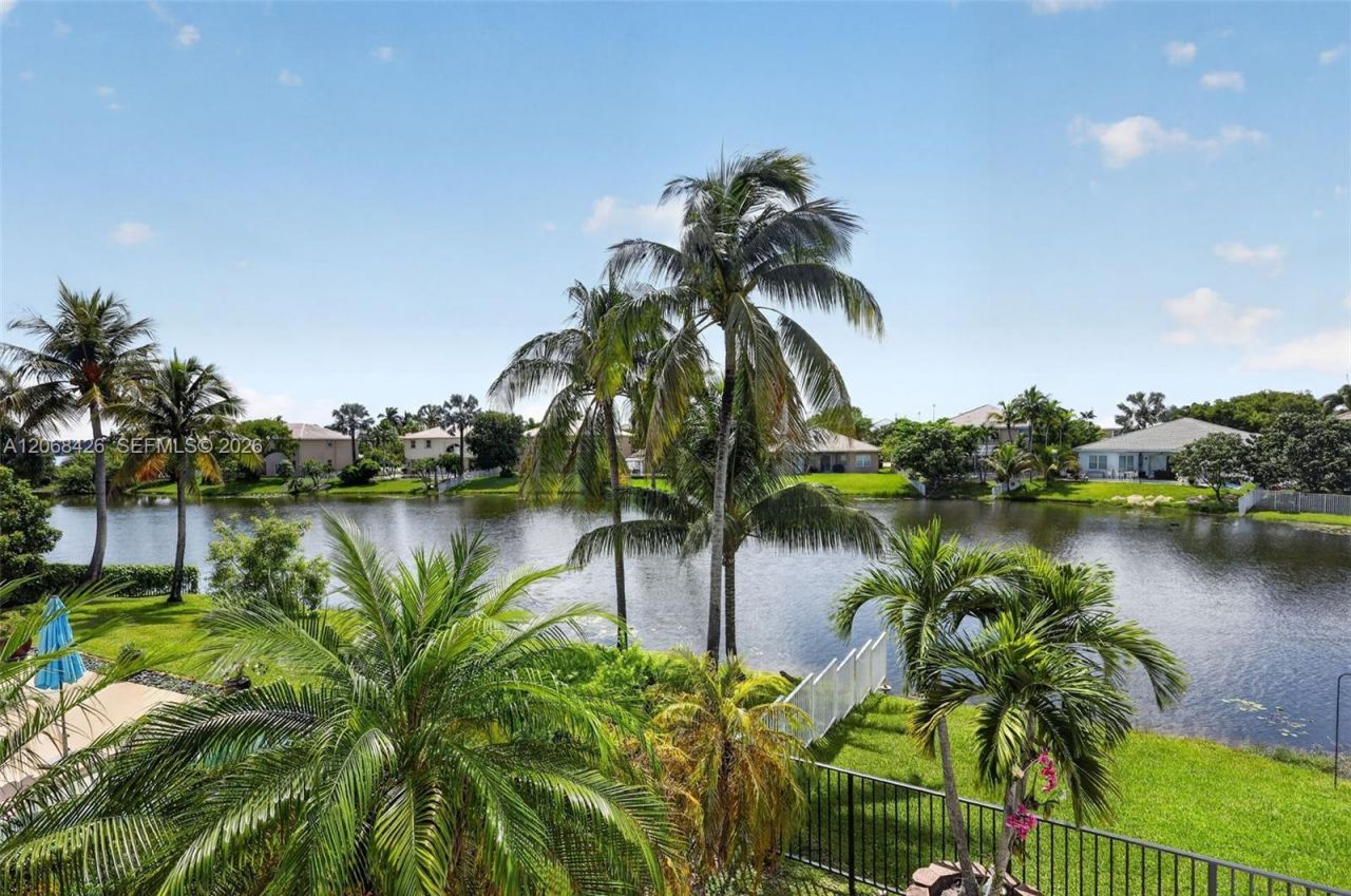 600 SW 167th Way, Pembroke Pines, FL 33027 Photo