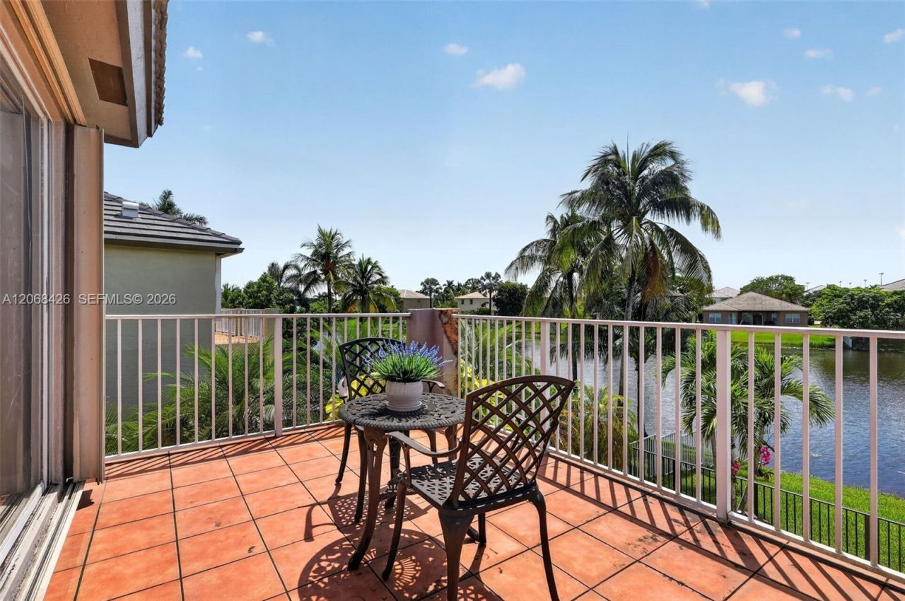 600 SW 167th Way, Pembroke Pines, FL 33027 Photo