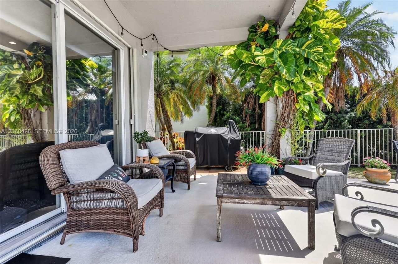 600 SW 167th Way, Pembroke Pines, FL 33027 Photo