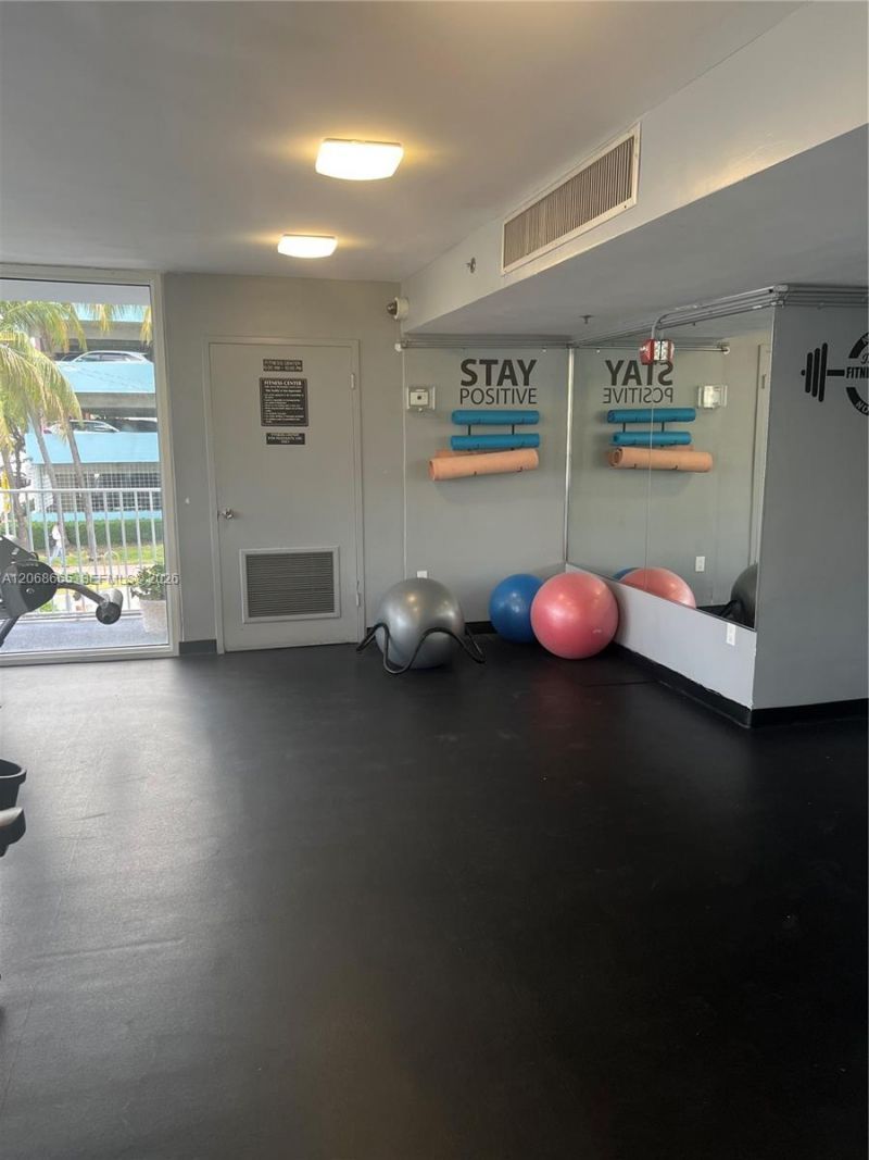 1255 Collins Ave , Unit 705, Miami Beach, FL 33139 Photo