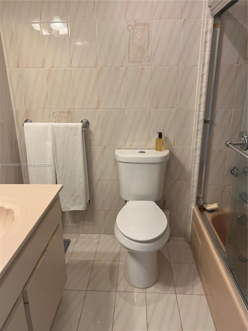 1255 Collins Ave , Unit 705, Miami Beach, FL 33139 Photo