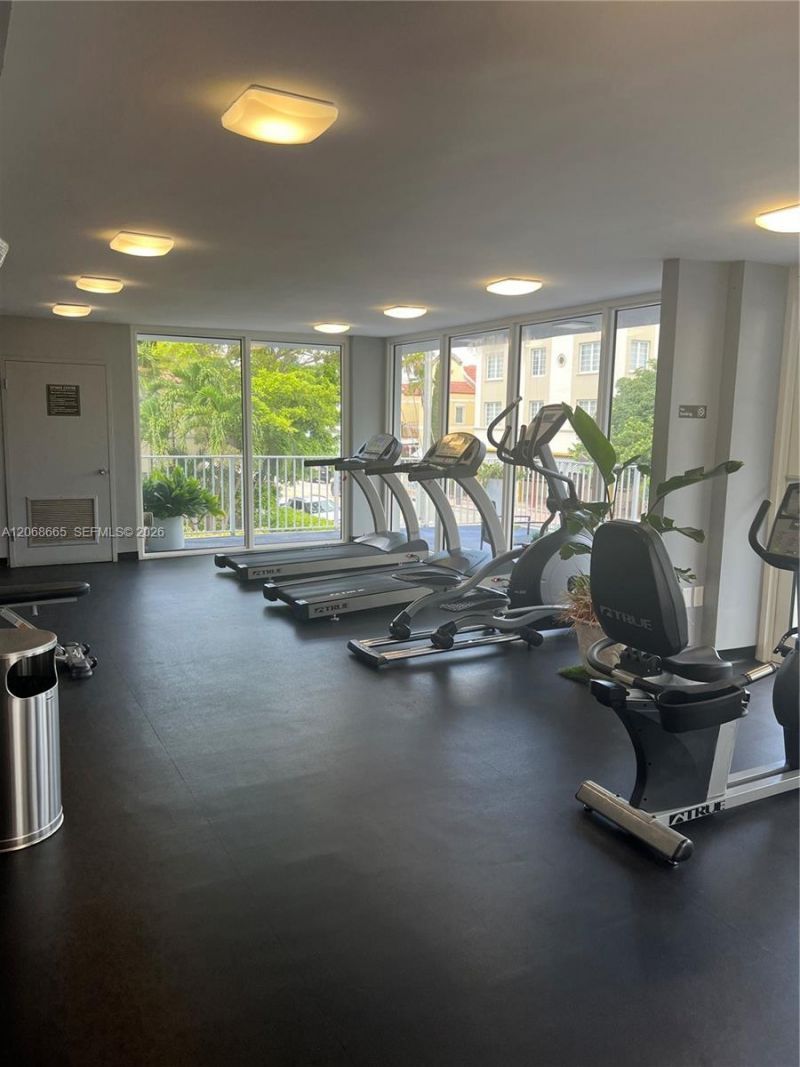 1255 Collins Ave , Unit 705, Miami Beach, FL 33139 Photo