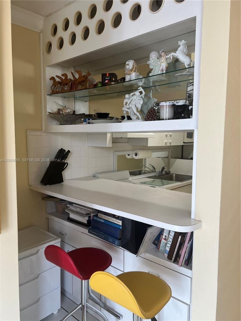 1255 Collins Ave , Unit 705, Miami Beach, FL 33139 Photo