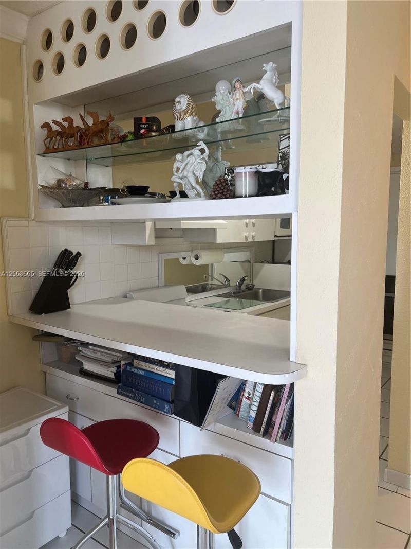 1255 Collins Ave , Unit 705, Miami Beach, FL 33139 Photo