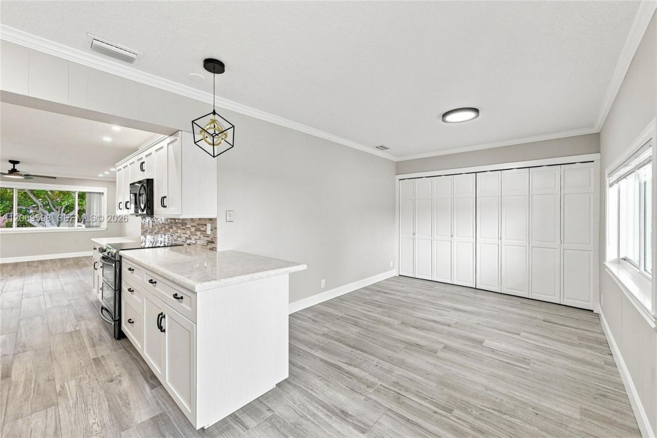 450 SW 1st St , Boca Raton, FL 33432 Photo