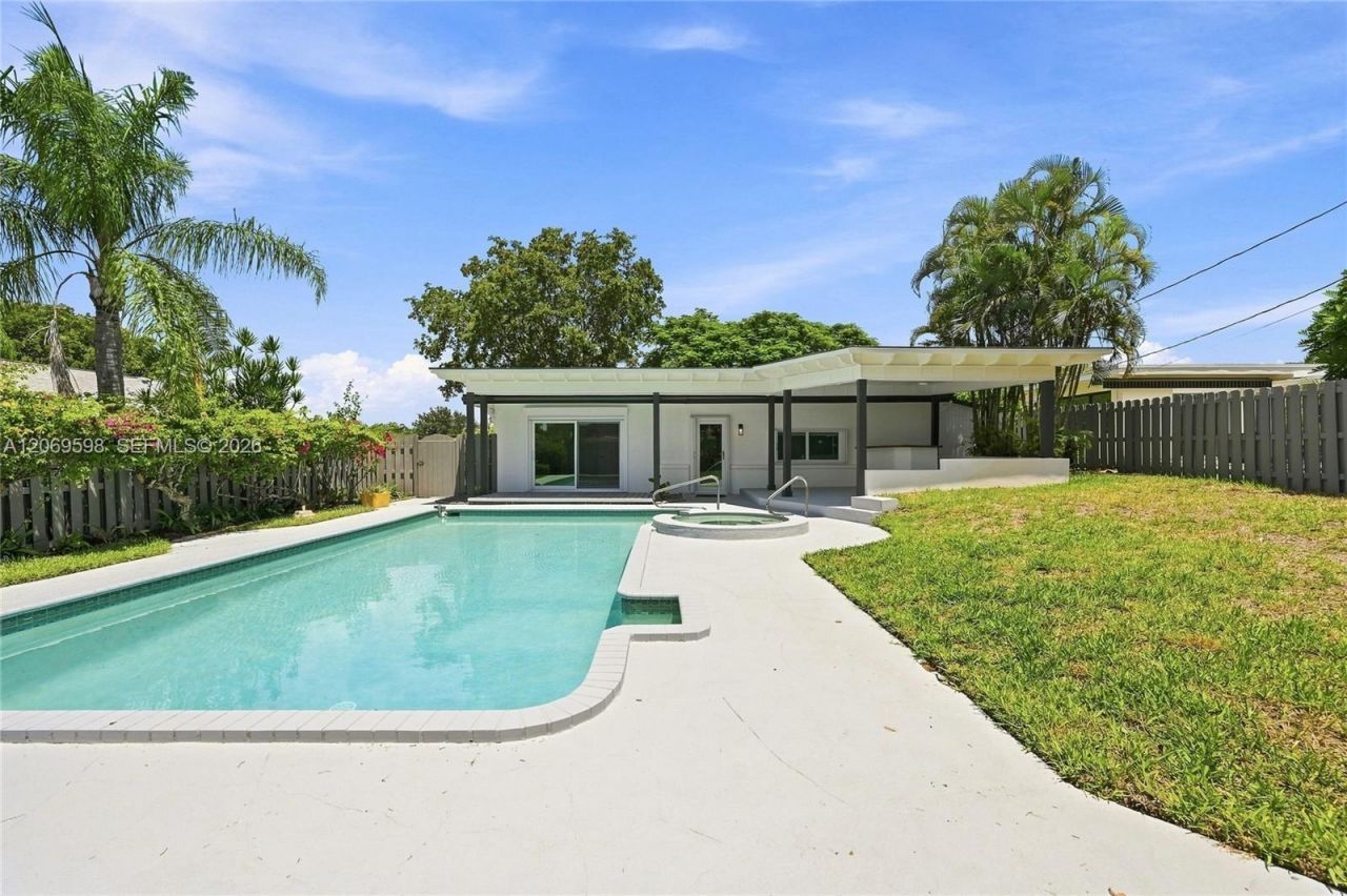 450 SW 1st St , Boca Raton, FL 33432 Photo