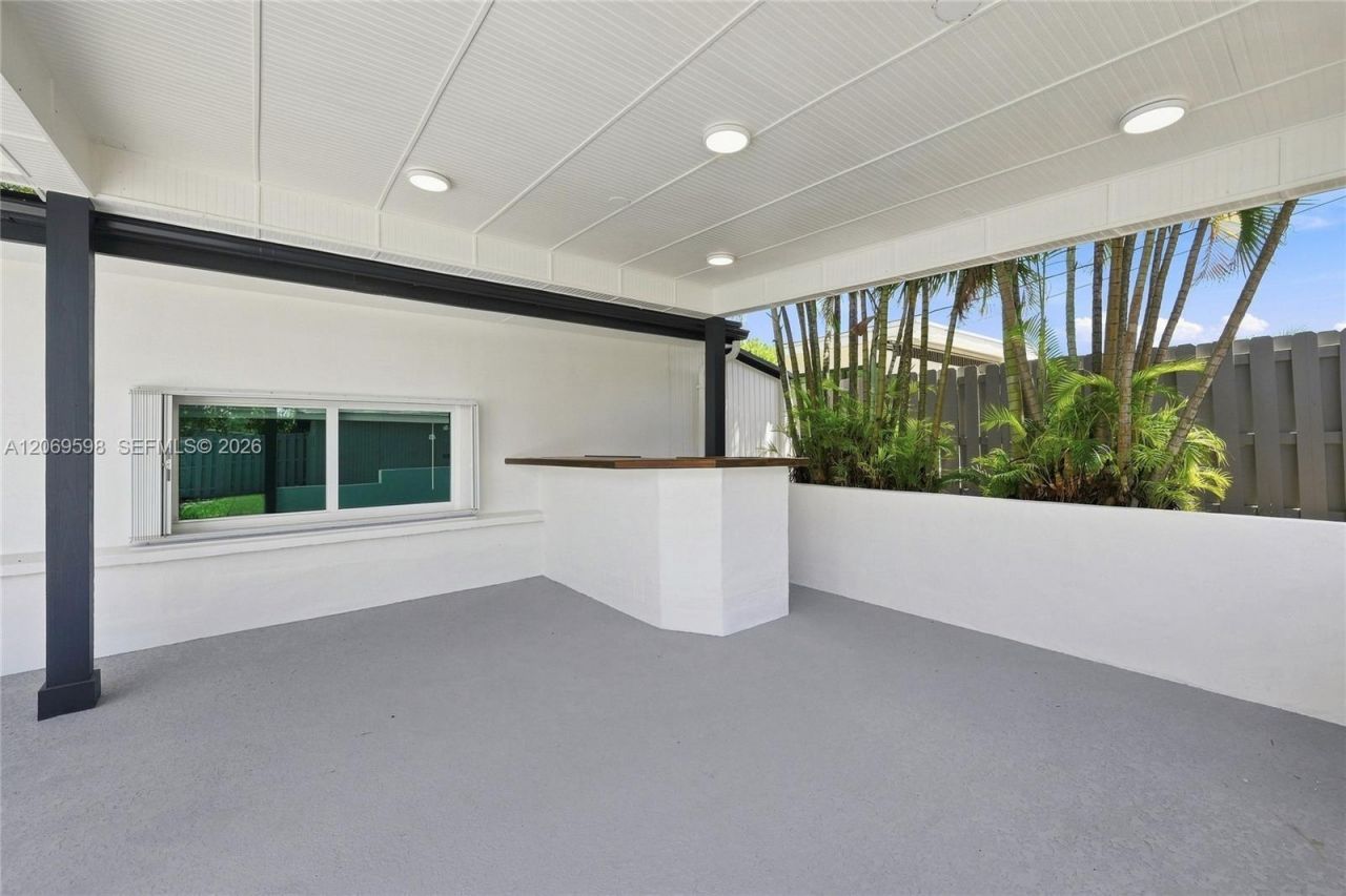 450 SW 1st St , Boca Raton, FL 33432 Photo