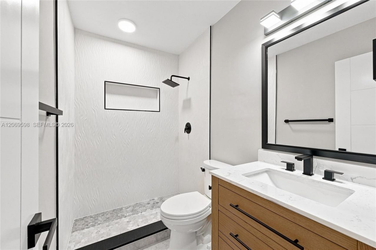 450 SW 1st St , Boca Raton, FL 33432 Photo
