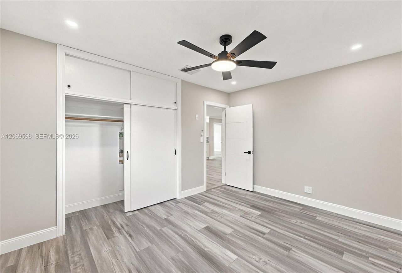 450 SW 1st St , Boca Raton, FL 33432 Photo