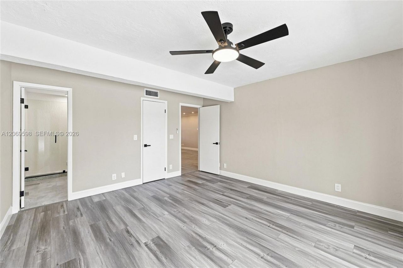 450 SW 1st St , Boca Raton, FL 33432 Photo