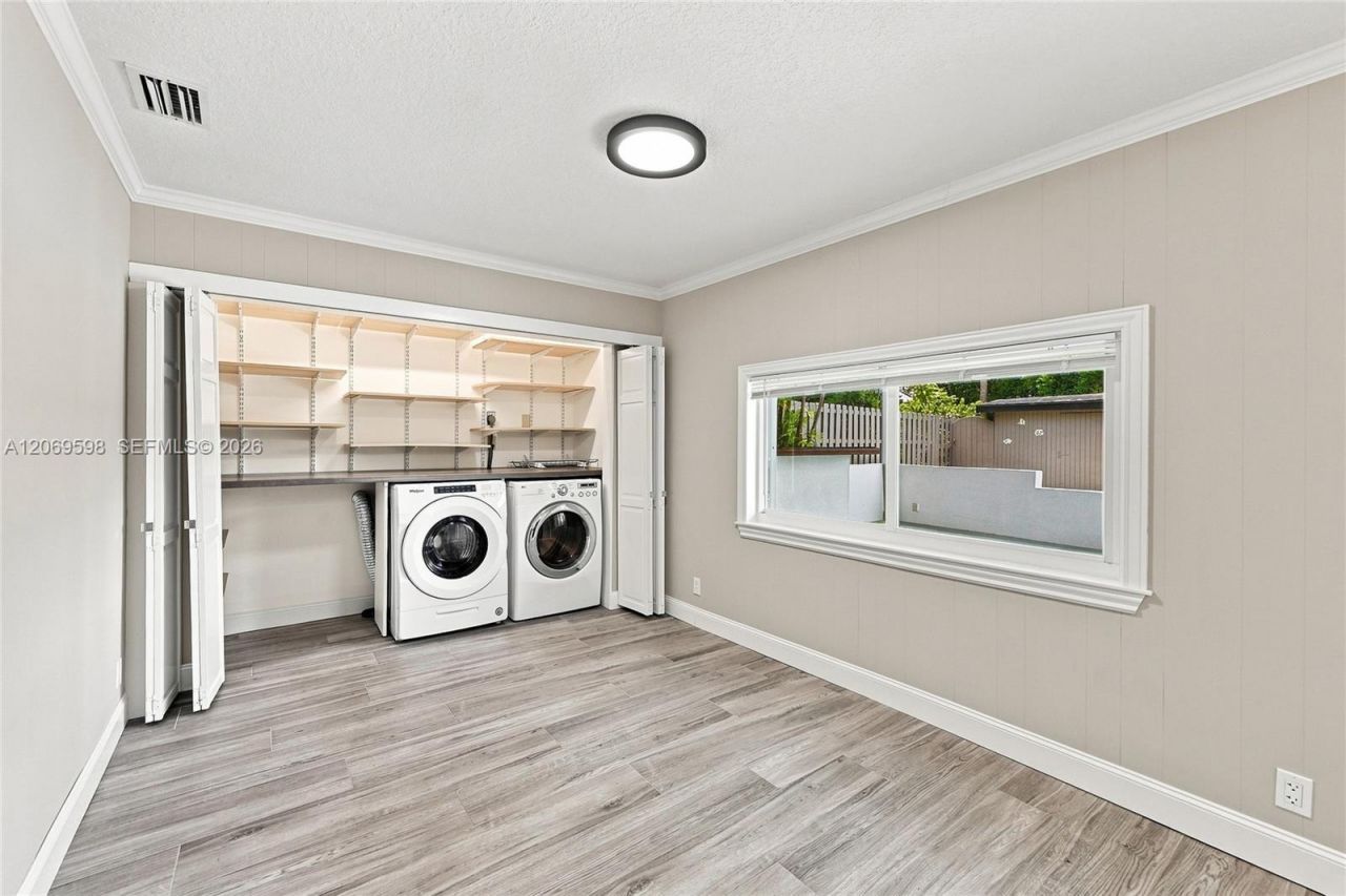 450 SW 1st St , Boca Raton, FL 33432 Photo