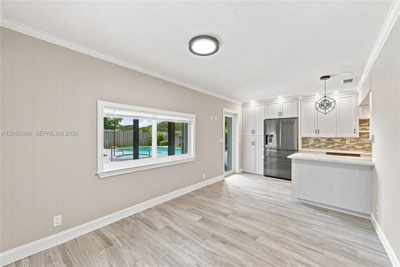 450 SW 1st St , Boca Raton, FL 33432 Photo
