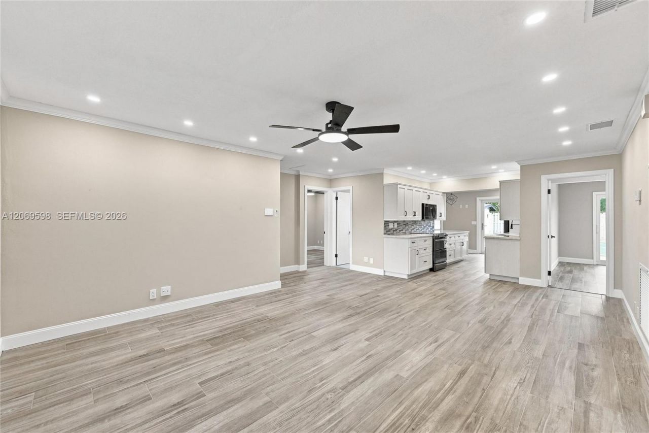 450 SW 1st St , Boca Raton, FL 33432 Photo
