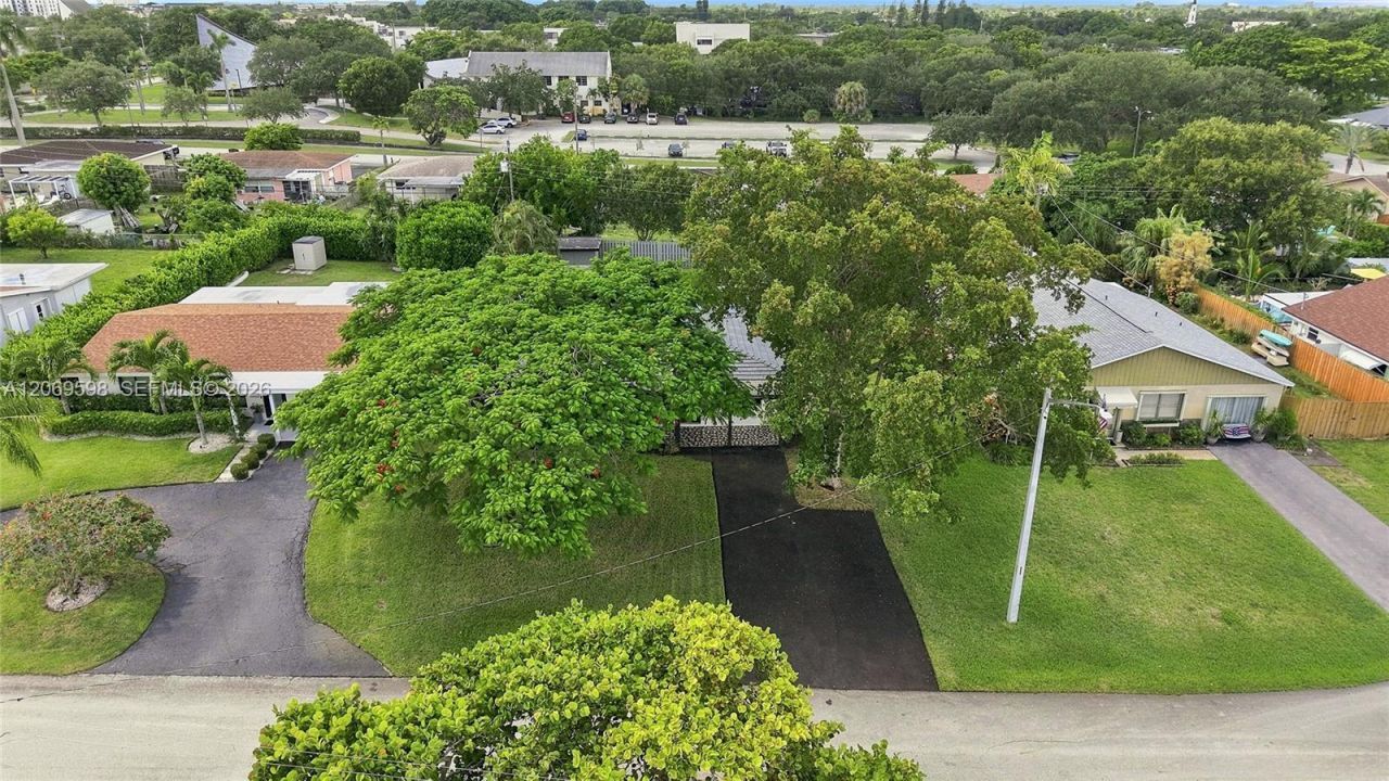 450 SW 1st St , Boca Raton, FL 33432 Photo