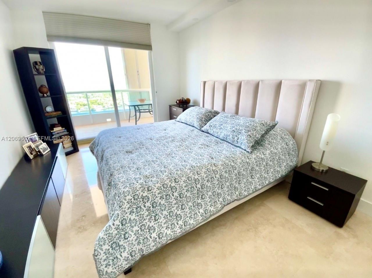 21055 Yacht Club Dr , Unit 2710, Aventura, FL 33180 Photo
