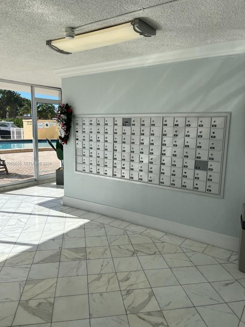 2020 NE 135th St , Unit 609, North Miami, FL 33181 Photo